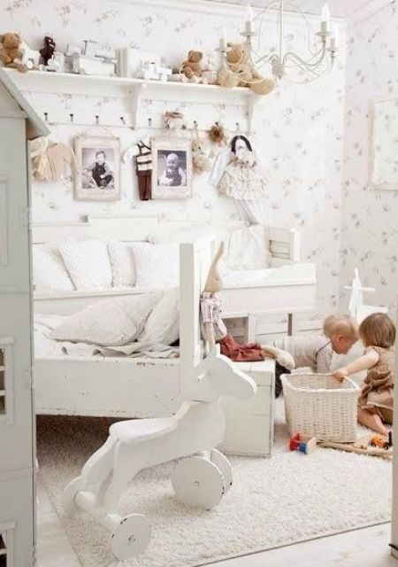 lovely-shabby-chic-bedroom-for-a-kid-6331399