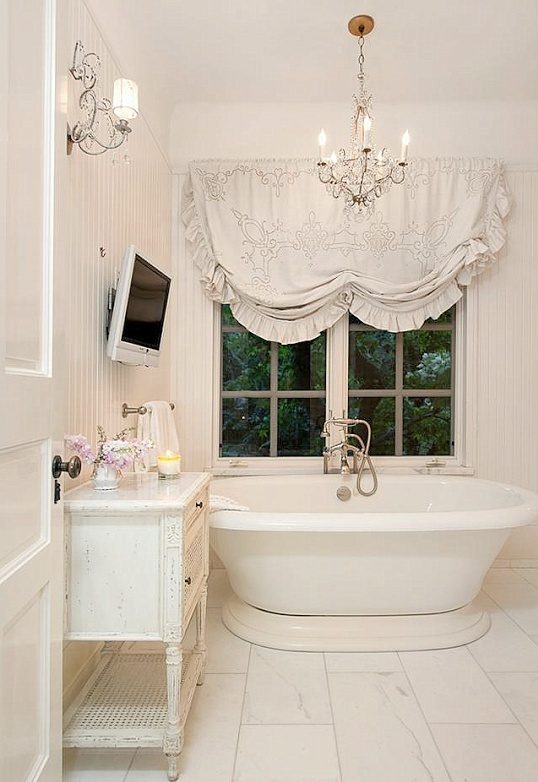 modern-approach-to-a-shabby-chic-bahtroom-design-2479807